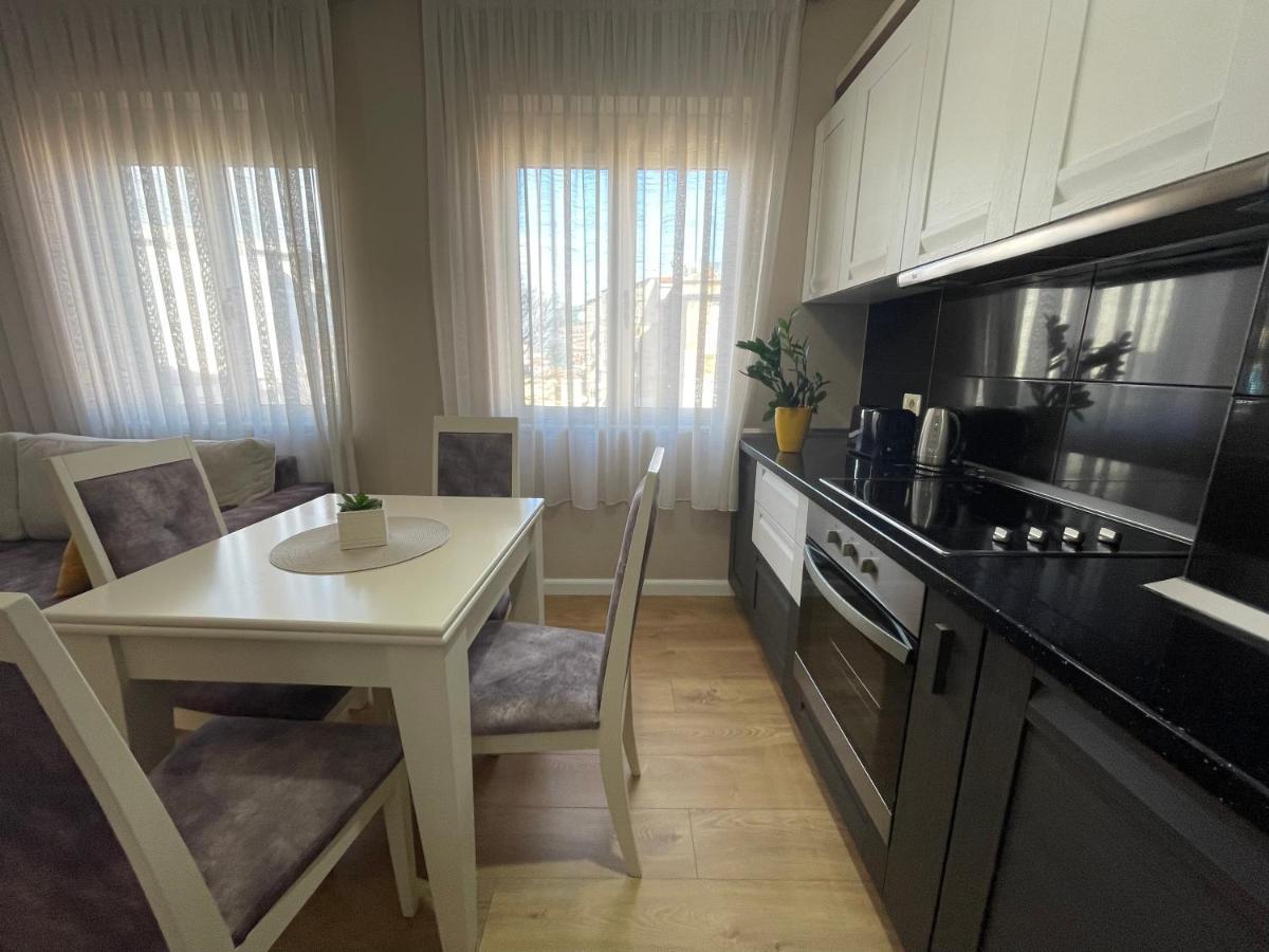 Tirana New Bazaar-Apartment 1 Esterno foto